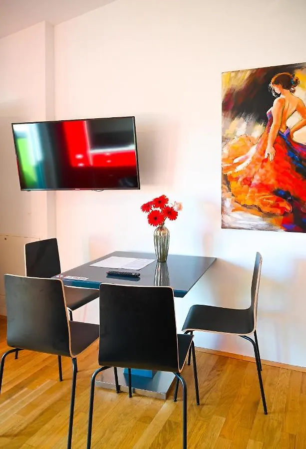 Modern Suite Naschmarkt Вена