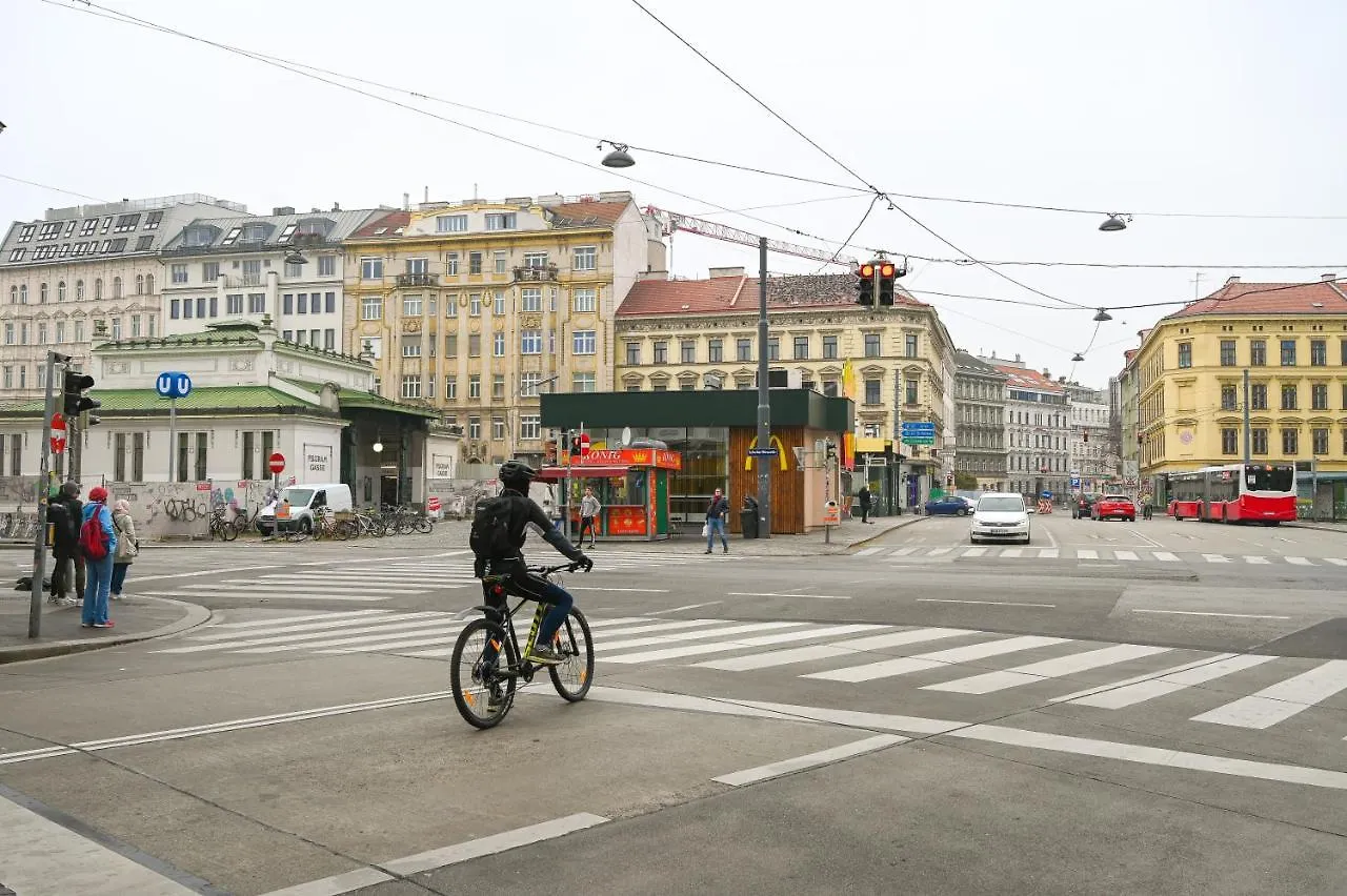 Апартаменты Modern Suite Naschmarkt Вена